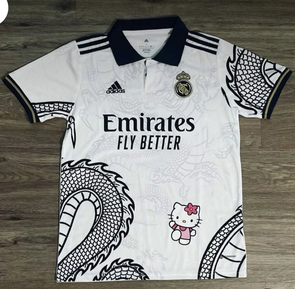 Édition limitée Real Madrid x Hello Kitty